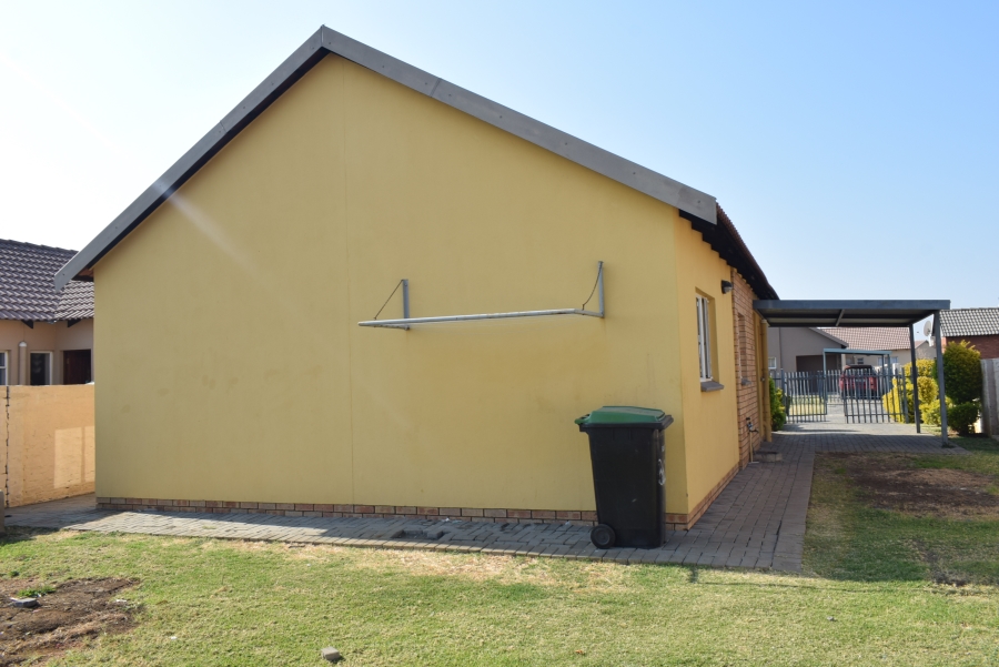 3 Bedroom Property for Sale in Waterkloof Hill Estate North West